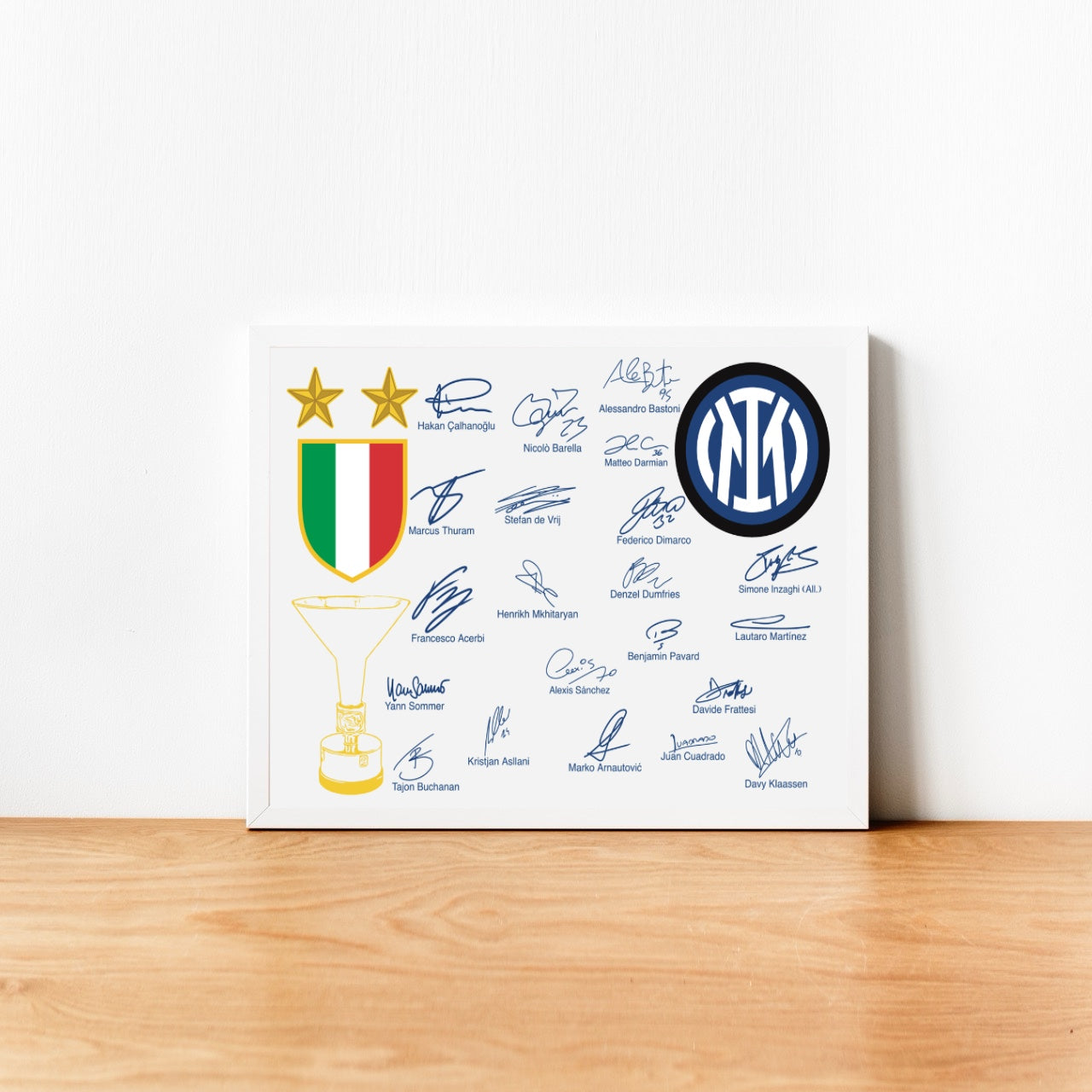 Inter Campione D'Italia 2023/24 Seconda Stella Autografi Squadra Serie A Tricolore Rettangolare Coppa